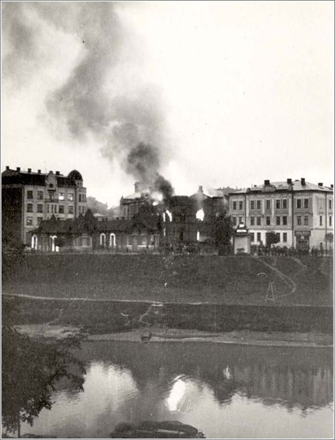 Przemysl Synagogue in Flames